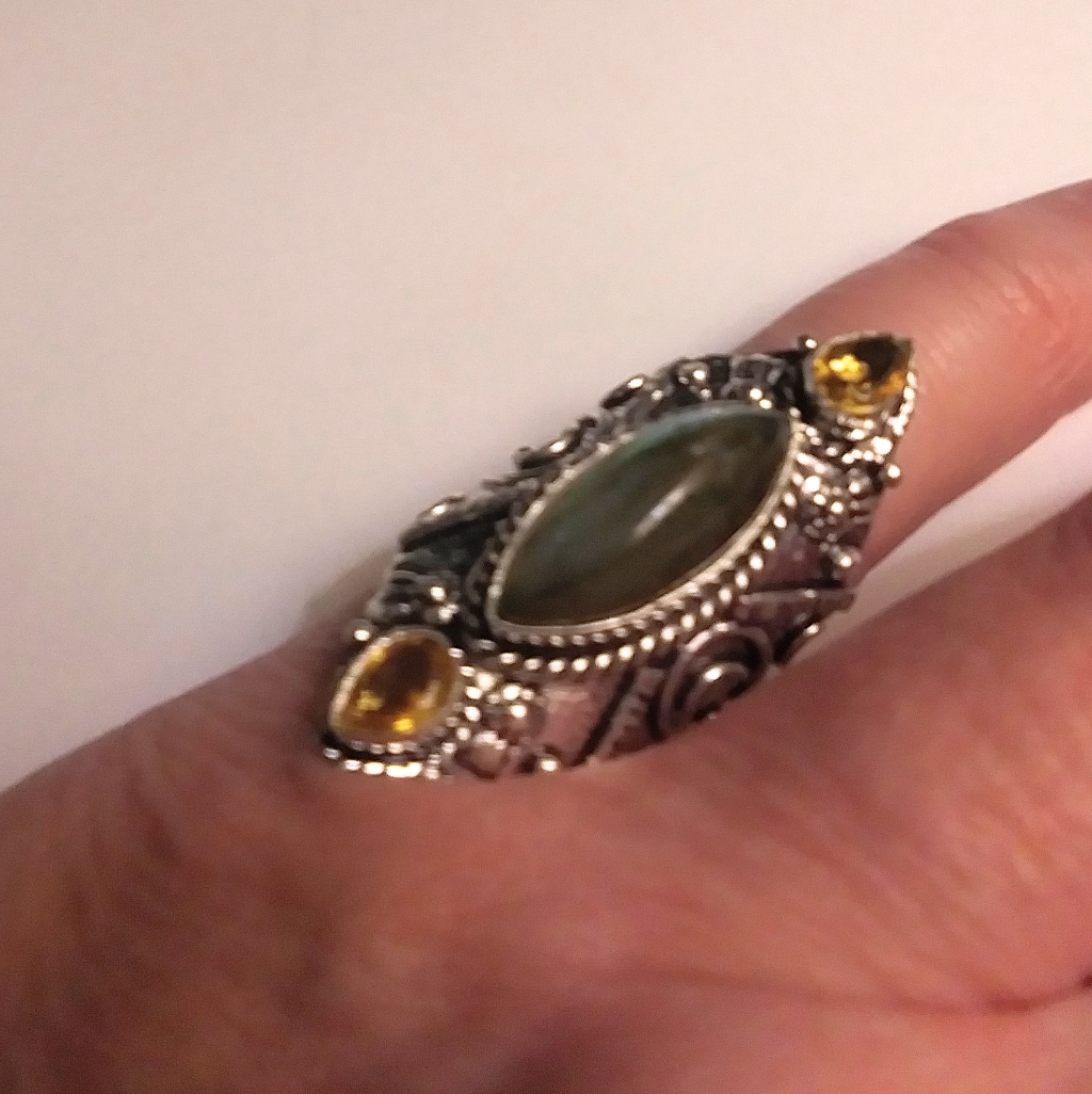Stunning 925 Sterling Silver Citrine Labradorite Ring